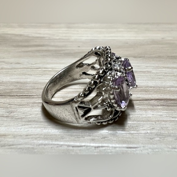 Vintage Designer Signed SETA Sterling Silver 3 Stone Amethyst Ring, Size 6 - Picture 5 of 11